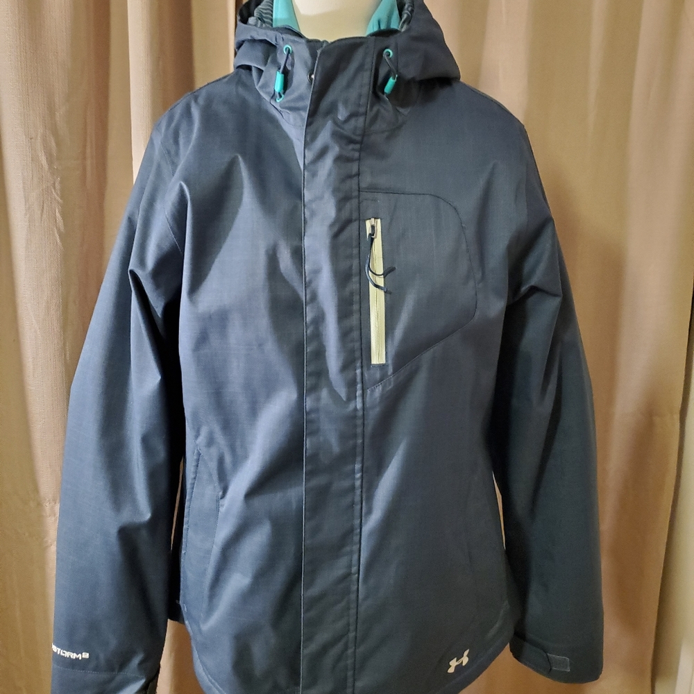 Women's UA coat